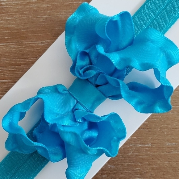 NWT Ruffle Bow Headband - Picture 2 of 2